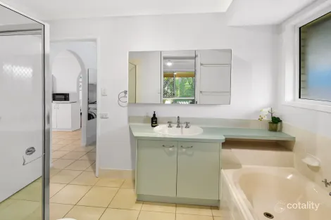 Property photo of 4 Mangrove Court Bli Bli QLD 4560