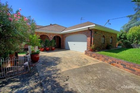 23 Warrawong St, Kooringal, NSW 2650