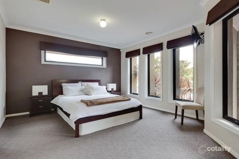 Property photo of 15 Botanical Drive Caroline Springs VIC 3023