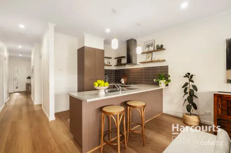 Property photo of 16 Prism Walk Epping VIC 3076