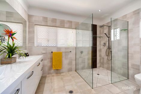 Property photo of 3 Barrine Place Narangba QLD 4504