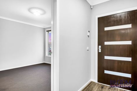 Property photo of 13 Rabbit Crescent Werribee VIC 3030