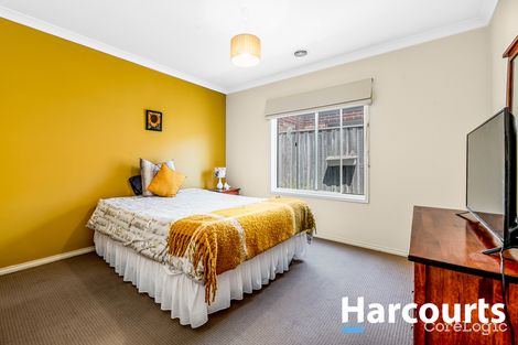 Property photo of 21 Stocks Drive Cranbourne West VIC 3977