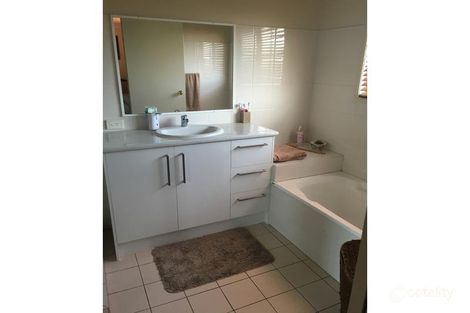 Property photo of 17/118 Highfield Drive Merrimac QLD 4226
