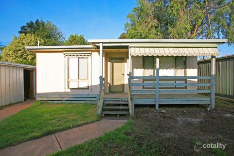 Property photo of 16 Thomas Crescent Cranbourne VIC 3977