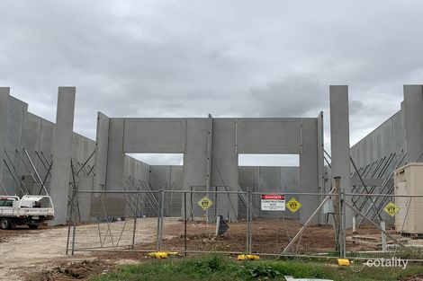 1/20 Rockfield Way, Ravenhall, VIC 3023