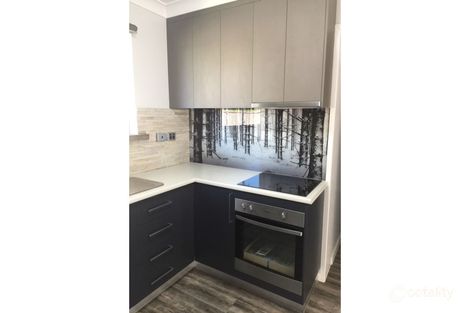 1/5 Faithfull Cres, Avenell Heights, QLD 4670