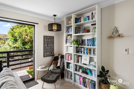 Property photo of 2/19 Wongara Street Clayfield QLD 4011