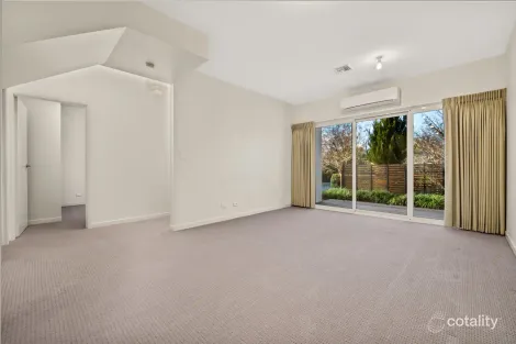 Property photo of 1 Shiels Place Curtin ACT 2605