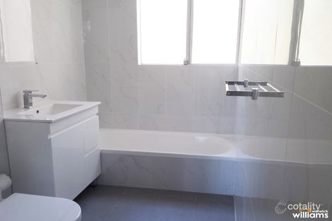 Property photo of 10/14 Bortfield Drive Chiswick NSW 2046