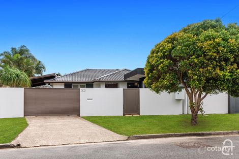 Property photo of 32 Lapoinya Crescent Warana QLD 4575