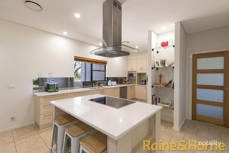 Property photo of 16 Glenabbey Drive Dubbo NSW 2830