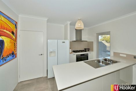 Property photo of 3 Rubus Vista Halls Head WA 6210