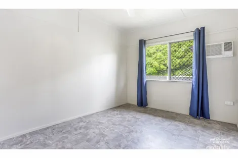 Property photo of 30 Tung Yeen Street Park Avenue QLD 4701