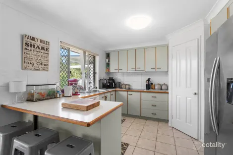 Property photo of 33 Boxgrove Avenue Wynnum QLD 4178