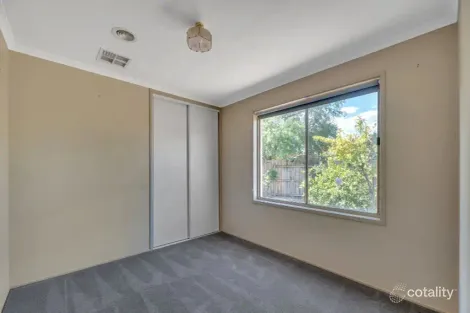 Property photo of 18 Millstream Avenue Point Cook VIC 3030