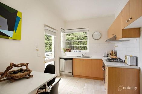 Property photo of 4/30 Ryeburne Avenue Hawthorn East VIC 3123