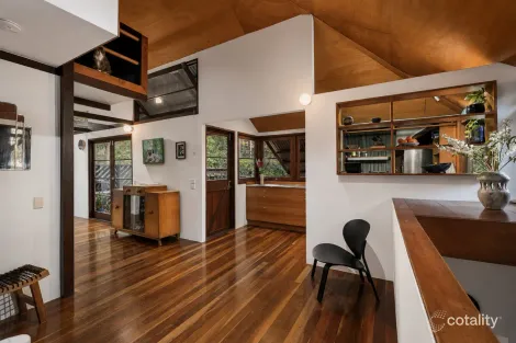 Property photo of 233 Taringa Parade Taringa QLD 4068