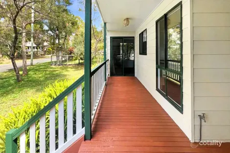 Property photo of 17 Baracoota Street Macleay Island QLD 4184