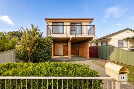 29 Ravenswood St, Mannering Park, NSW 2259