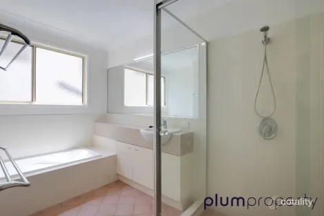 Property photo of 17/47 Newcomen Street Indooroopilly QLD 4068