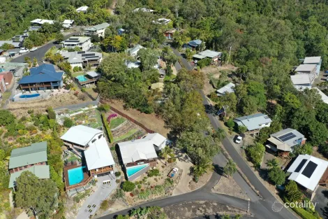 Property photo of 1 Macona Crescent Cannonvale QLD 4802