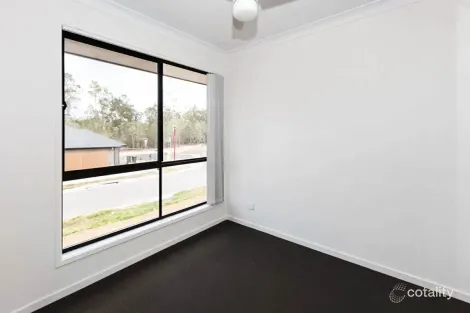 Property photo of 1/19 Larter Street Brassall QLD 4305