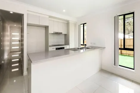 Property photo of 1/19 Larter Street Brassall QLD 4305