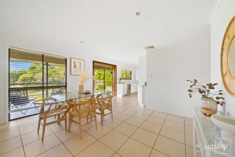 Property photo of 16 Cranbrook Street Mitchelton QLD 4053