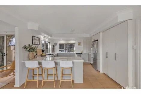 Property photo of 3 Namatjira Court Broadbeach Waters QLD 4218