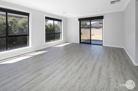 Property photo of 2 Anneke Way Winter Valley VIC 3358