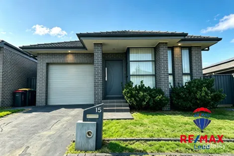 15 Archway St, Gregory Hills, NSW 2557