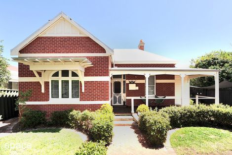 17 Bedford St, East Fremantle, WA 6158