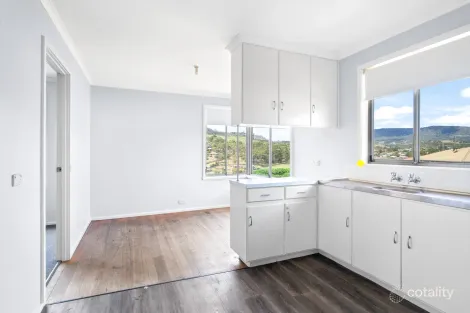 Property photo of 5 Birubi Place Herdsmans Cove TAS 7030