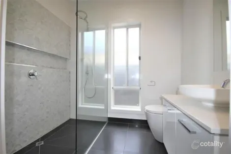 Property photo of 11 Momentum Drive Mount Duneed VIC 3217