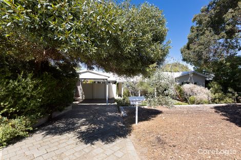 35 Redwood Cres, Melville, WA 6156