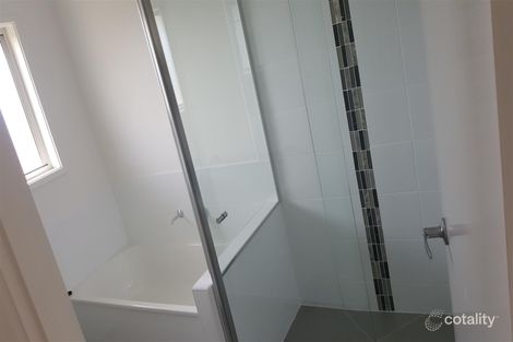 Property photo of 6 Laver Place Gracemere QLD 4702