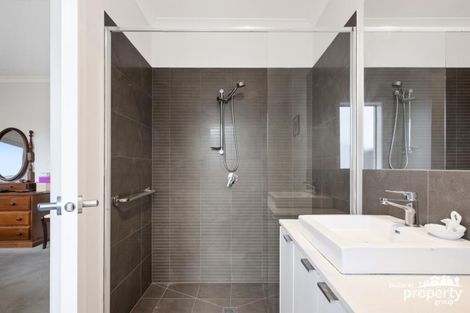 Property photo of 14 Warburton Drive Lucas VIC 3350