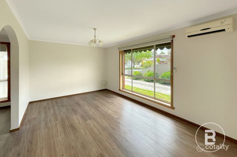 Property photo of 1/512 Peel Street North Black Hill VIC 3350