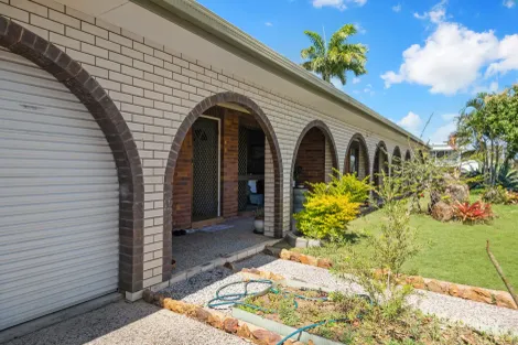 2/40 Roderkirchen St, Kawana, QLD 4701