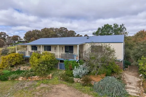 66 Hall Rd, Heathcote, VIC 3523