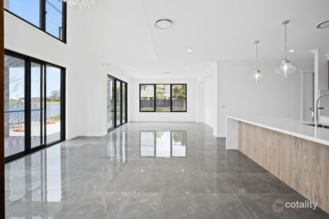 Property photo of 41 Serenity Boulevard Helensvale QLD 4212