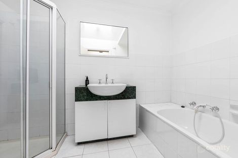 Property photo of 1/5 Wight Street Kensington VIC 3031