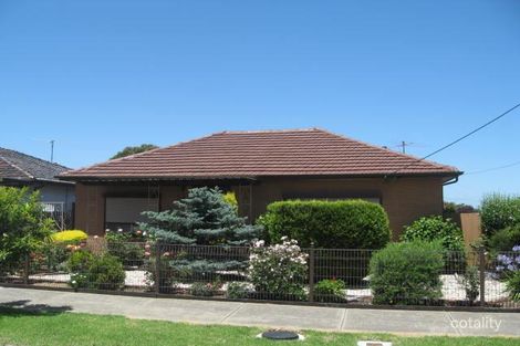 10 Selwyn St, Albion, VIC 3020