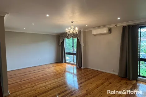 Property photo of 38 Gentian Avenue Macquarie Fields NSW 2564