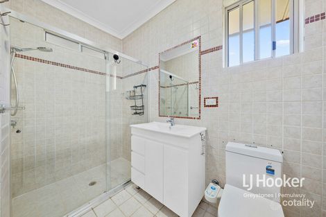 Property photo of 8A Pendle Way Pendle Hill NSW 2145