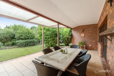 Property photo of 7 Fairway Crescent Middle Ridge QLD 4350