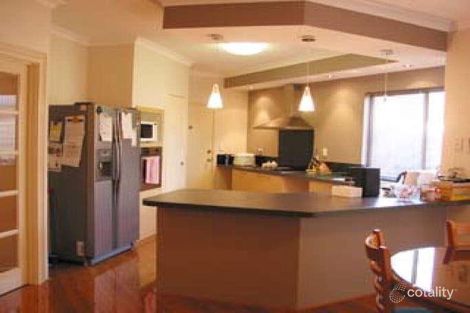 Property photo of 10 Shreeve Road Canning Vale WA 6155