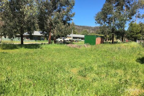 15 Creekside Dr, Flowerdale, VIC 3717