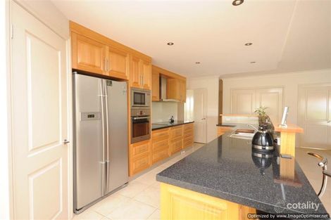 Property photo of 93 Gatehouse Drive Eastwood VIC 3875